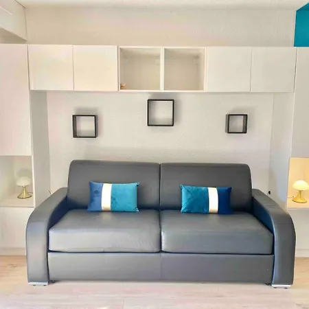 Appart-studio Classe 2 Etoiles Climatise Avec Parking Prive Apartment