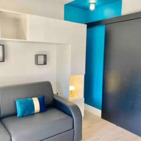 Appart-studio Classe 2 Etoiles Climatise Avec Parking Prive Apartment